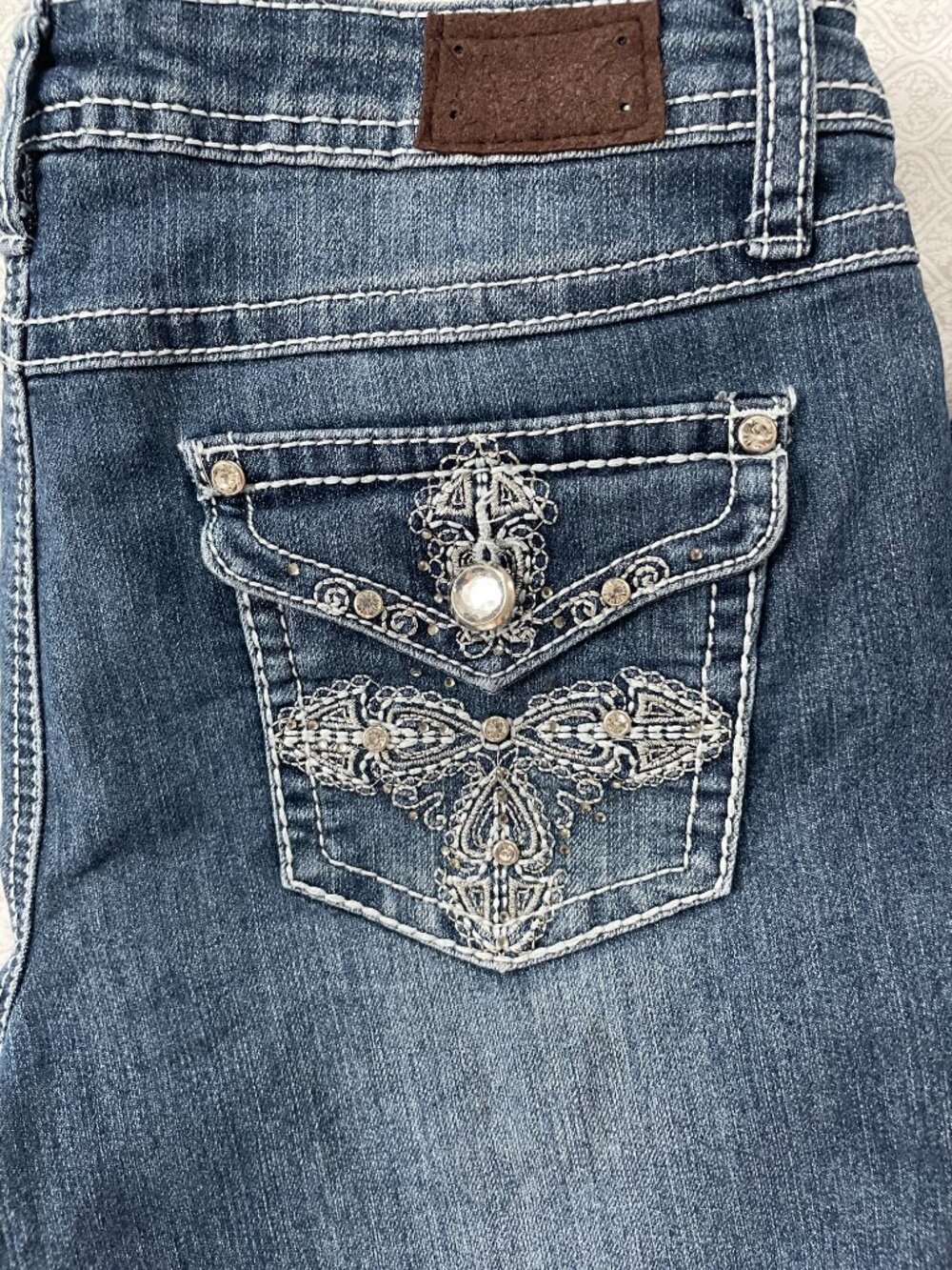 Earl Jeans 4P Embellished Pocket Denim - Picture 2 of 8